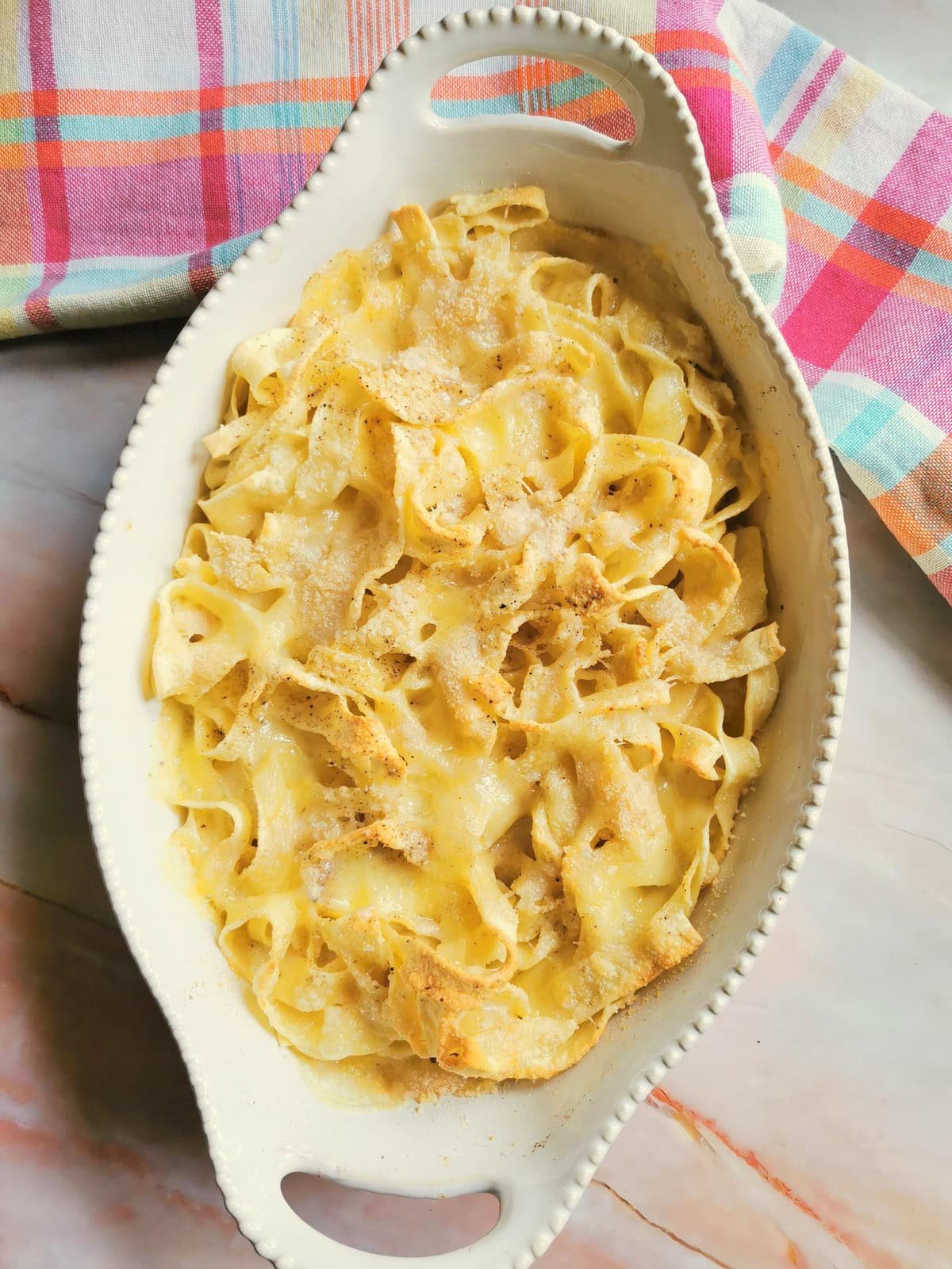 Lightweight oven baked tagliatelle -paste.