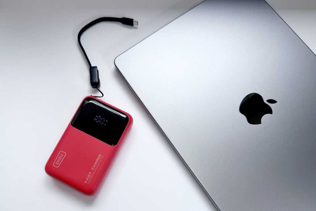 INIU Cougar P62 E1 20000mAh 65W Power Bank MacBook