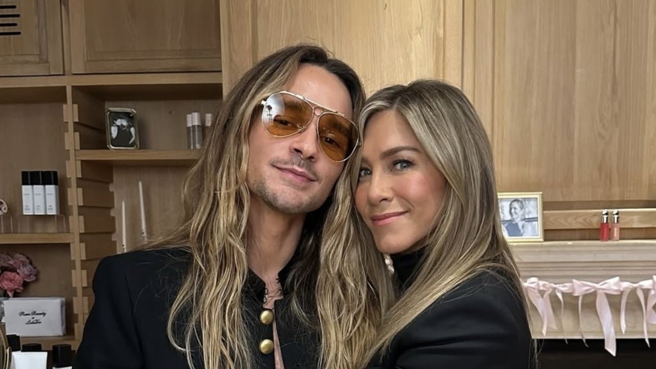 Travis Ogetree shares how to get his jennifer aniston-inspired California highlight whatever your location