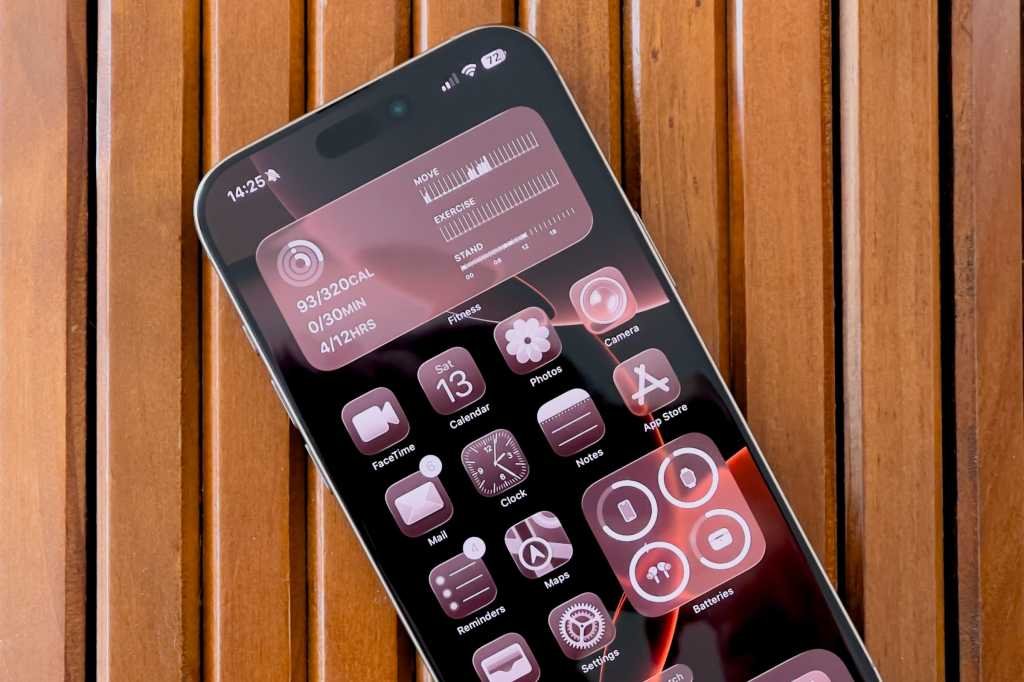 iOS 26 Liquid Glass